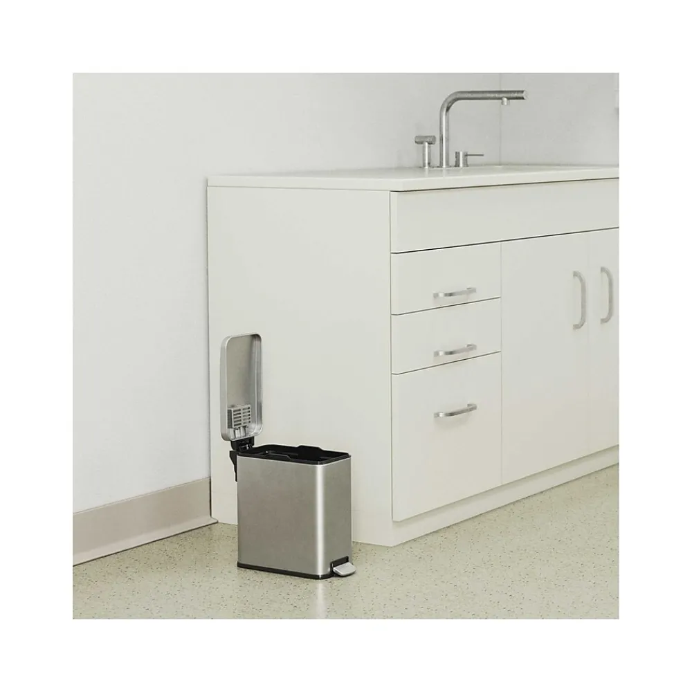 Stainless Steel Step Trash Can with Hinged Lid, 3-Gallon, Silver (HLSS03RFR)<HLS Commercial Hot