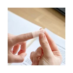 New Lee Medium Fingertip, Clear, 12/Pack (41050)