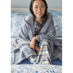 Cozy Chenille Wearable Throw, Gray (1000248683)<L.L.Bean Best