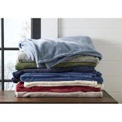 Wicked Plush Throw, Antique White, Extra Large (0SAG301000)<L.L.Bean