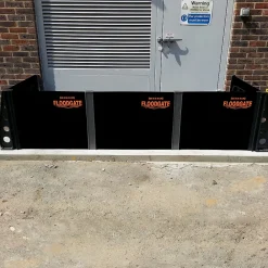 Quick Dam Universal Flood Gate, Flood Doorway Control, Expands 40