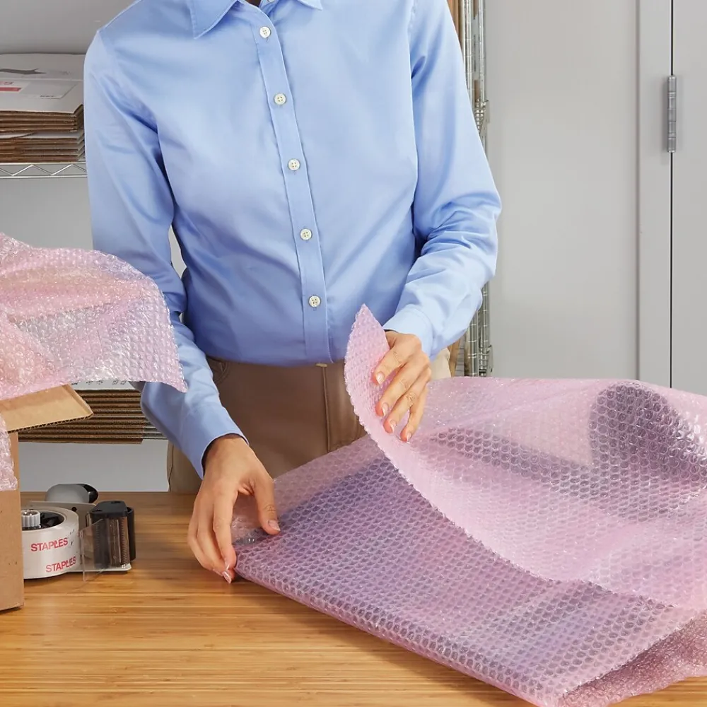 New Staples 3/16" Anti-Static Bubble Roll, 24" x 30', AF23Pink (4069427)